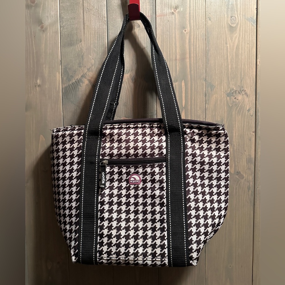 Igloo Houndstooth Insulated Cooler Travel Bag with Black Carry Straps